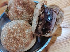 烧饼夹肘子肉-昌顺马记小吃店(昌盛园店)