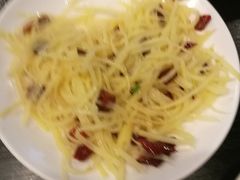 酸辣土豆丝-我去·春饼文化主题餐厅(国定路总店)