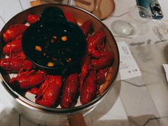 -巴厘龙虾·榜首油焖大虾(音乐学院·沿江酒馆店)
