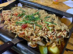 -宏兴烤鱼山庄(宣恩总店)