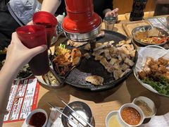 -江南猪肉商会无限续吃(弘大店)