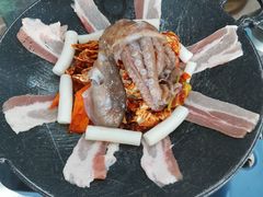 章鱼五花肉锅-牛信亭韩国料理·炭火烤肉(紫藤路店)