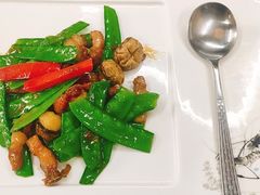荷兰豆小蘑菇-宜兴隆家宴·私房菜(泰安华庭店)