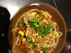 -巴四老城区炭火蛙锅(张江店)