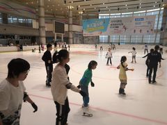 -成都冰纷万象滑冰场