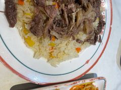 -那拉提肉筋抓饭