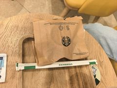 -星巴克臻选(莘庄仲盛店)