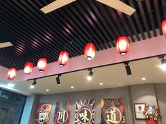 -爆炸头阿姨小四川正宗川味小吃(无任何分店)
