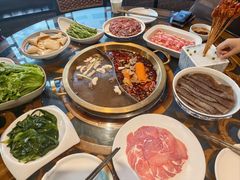 -小天鹅火锅·一线江景洪鼎旗舰店(洪崖洞店)