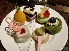 -元素自助餐厅·生蚝·海鲜·刺身(萝岗汇华希尔顿逸林酒店)