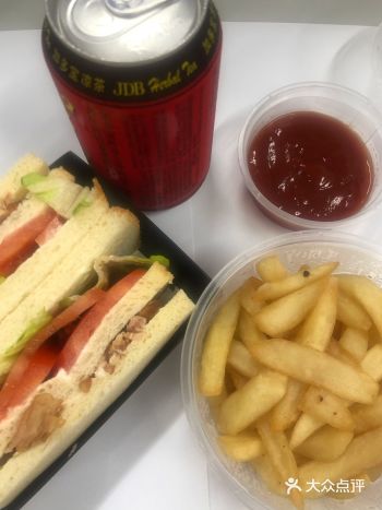 不得不说,很多次都是冲着那杯橙汁去的