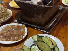 -宏兴烤鱼山庄(宣恩总店)