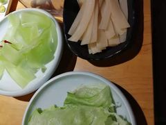 -洪氏嗨捞·广东猪肚鸡·椰子鸡火锅(西咸万象城店)