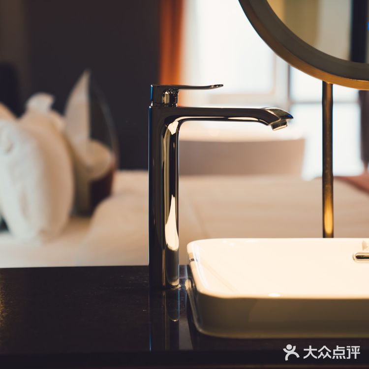 走进肖战心中的江湖——重庆