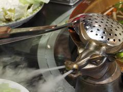 -周老三跷脚牛肉·全牛火锅(非遗传承店)