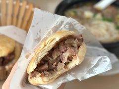-闫家驴肉老店(华电一校店)