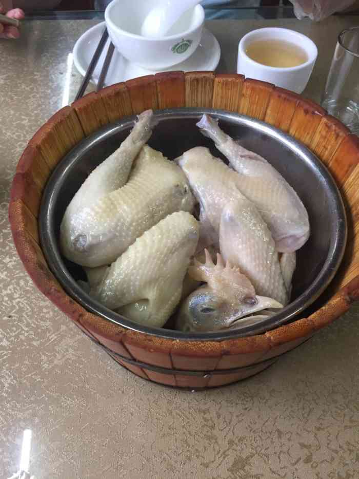 古典鸡饭店(东湖店)-"越来越爱大人带去的餐馆了超级嫩的鸡肉 .