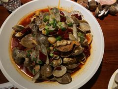 -赶海部落海鲜城(海阳路店)