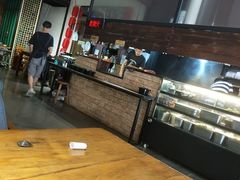 -八月美食小馆(银泰城总店)