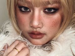 -金夫人化妆摄影职业培训学校