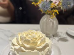 -潮一不贰·法式甜品·生日蛋糕·西式简餐(外滩店)