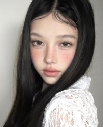 -明天见·化妆造型工作室