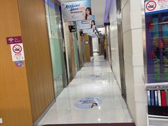 -雅悦齿科(顾村公园店)