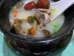 香菇煲农家土鸡汤-黄家老店·非遗灌汤包(晋安路店)
