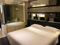 -扬州东关街文昌阁桔子水晶酒店