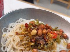 -粉观右江西鲜辣米粉(天地店)