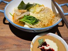 -万记麻辣烫国展总店