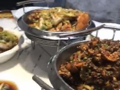 -凤凰路何眼镜香辣蟹(花果园店)