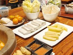 -滇香肴·云南菜蒸汽石锅鱼(云南北路店)