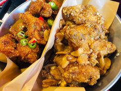 炸鸡翅一半一半-富乐满韩国正宗炸鸡韩国料理(虹泉路店)