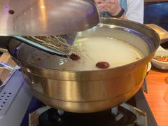 鲜人参锅底-千岛蚝高压锅生蚝·人参火锅(白云万达店)