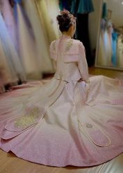 -LOVINA洛维娜婚纱礼服
