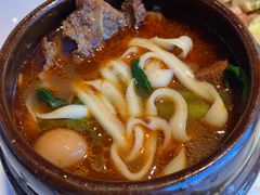 -亚伟瓦罐面美食城(淇县总店)