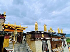 -噶丹松赞林寺