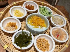 -包整·丝娃娃(一览甲秀楼风景店)