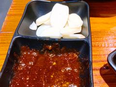 东北火黄瓜蘸酱-丹东特色烤肉(学府路一部店)