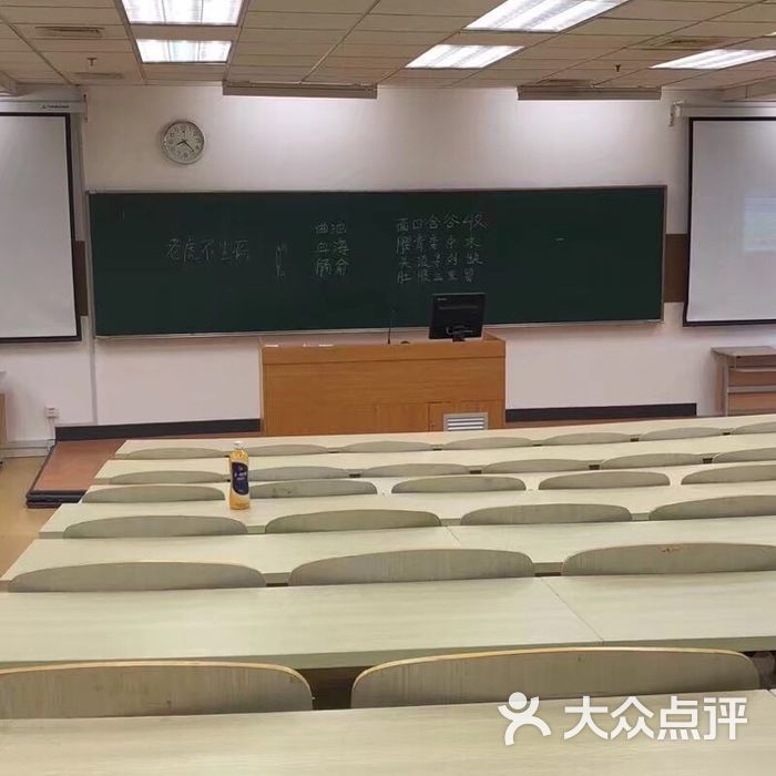 上海中医药大学(浦东校区-东门