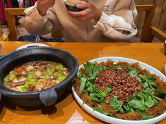 -老滇山寨•云南特色菜•地方菜•民族风情歌舞表演(金碧店)