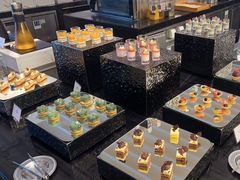 -圣丰索菲特·2 On 988 Café 自助餐厅