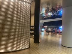 -涨巢·潮玩水疗局