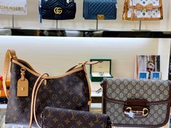 -万古奢侈品(上南春天苑店)