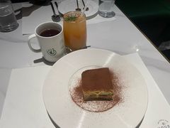 -静香HOUSE·全时段融合餐厅(七星欢乐颂店)