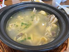 -品鲜村农家菜·阳澄湖大闸蟹(总店)