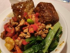 -千百味红餐厅·江西菜(绿地双子塔店)