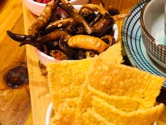 -野山舂·贵州现舂酸汤火锅(鸿通城店)