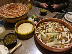 -三人行骨头王火锅(长寿店)